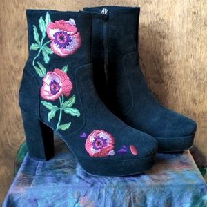 L'intervalle Leather Embroidered Floral Suede Platform Ankle Boots 39
